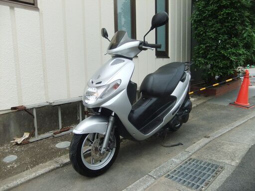 スズキ　アドレス110　中古実動美車　低走行　タイヤ前後バリ山　バッテリーフル充電済み　ナンバー登録書類有