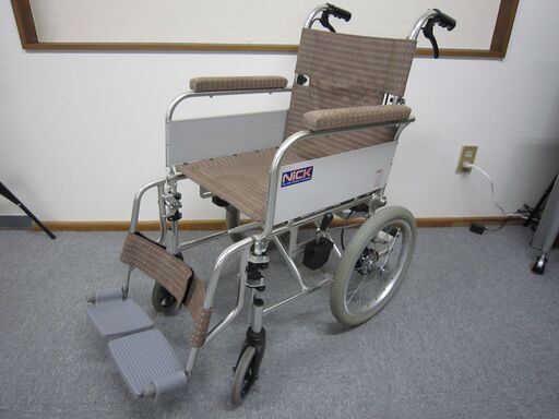 【中古】　車椅子 NICK製　（介助式）