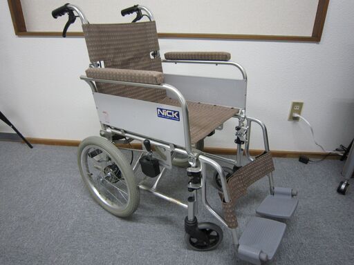 【中古】　車椅子 NICK製　（介助式）