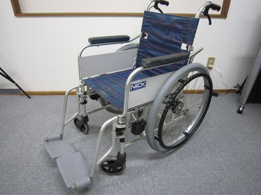 【中古】　車椅子 （NICK製自走式)　青格子柄