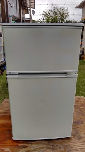 取引中　無料配達　中古　2017年製　ユーイング冷凍冷蔵庫　UR-D90J　90L　単身　一人暮らし　清掃済み