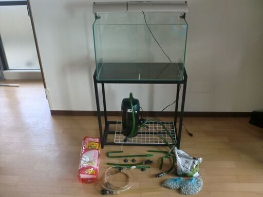 60㎝水槽＆水槽台＆外部フィルターセット　使用感有り　ジャンク扱い