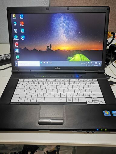 6ヶ月保証　格安 「ハイパフォーマンス」FUJITSU　LIFEBOOK　A561/D