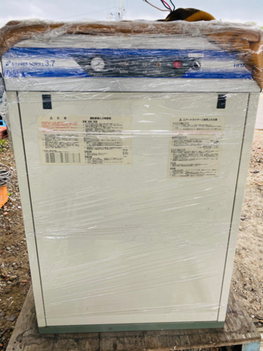 HITACHI 静音コンプレッサー