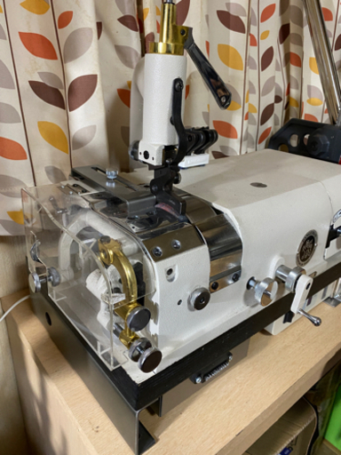 革漉き機 革漉き機