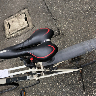 GIANT-MOMENTUM iNEED S-3 700C アルミ シマノ7速 540mm クロス