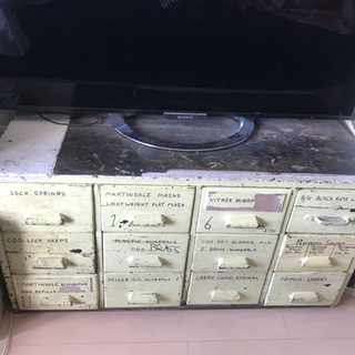 アンティーク　定価45万円   収納棚