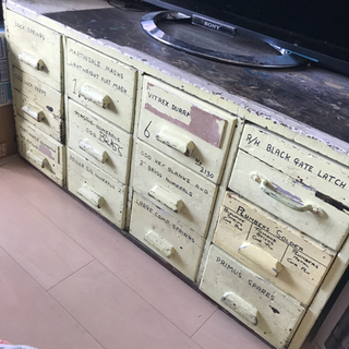 アンティーク　定価45万円   収納棚