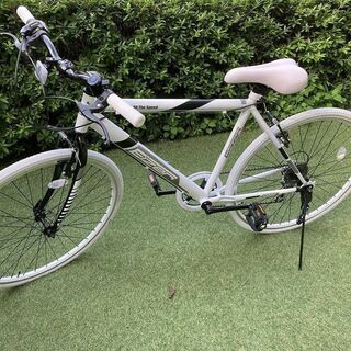新品未使用！組み立完成品★26インチ　クロスバイク　自転車　6段変速ホワイト　