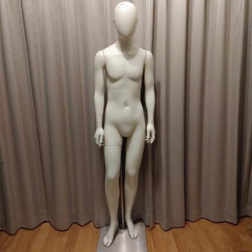 ④格安！メンズ　レディース　マネキン　傷有のため値段下げてます