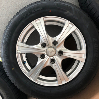 《最終値下げ！！》ほぼ新品195/65R15スタッドレスタイヤ