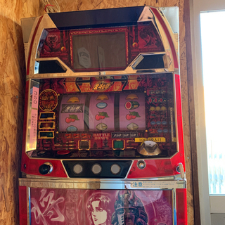 スロット 実機 北斗の拳 吉宗 まとめ売り ゲーセン仕様 (100円投入タイプ) スロット 実機 北斗の拳 吉宗 まとめ売り ゲーセン仕様 (投入