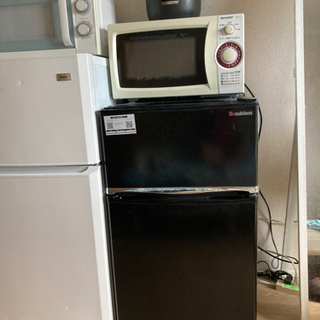 冷蔵庫(保証書付)、電子レンジ、炊飯器(黒三セットの画像