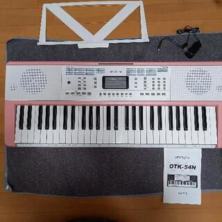 電子ピアノ　54鍵盤　onetone OTK-54N ピンク