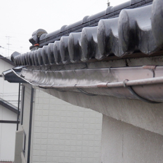 雨どい 板金屋根 補修工事 − 長崎県