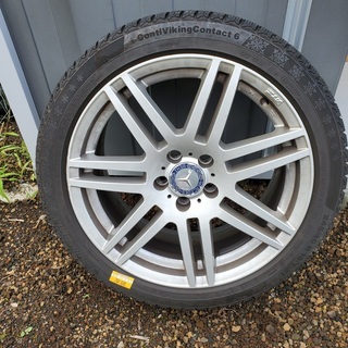 ベンツEクラス245/40 R18