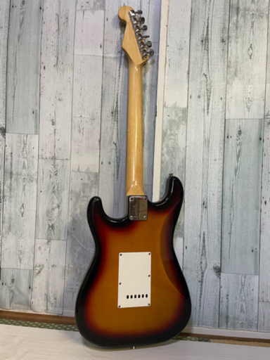 製造元特別価格 atsu様　fender エレキギター　ケース付き stratocaster エレキギター
