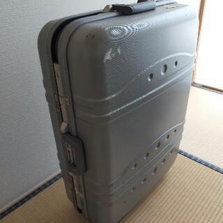 【お取引中】大型スーツケース