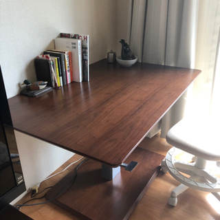 マルチに使える昇降式テーブル