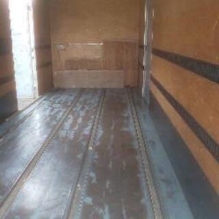 【香取市山之辺】No.M-28 左右に横扉付き(横幅121cm) 長さ約605cm×幅230cm×高さ250cmくらい 配送可 香取市山之辺】No.M-28 左右に横扉付き(横幅121cm) 長さ約