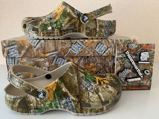thisisneverthat × Crocs Classic Clog \u0026 バッジ SET