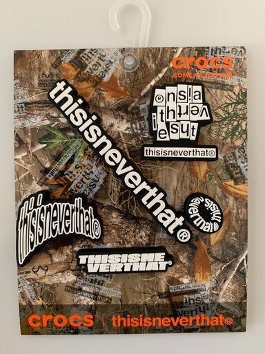 thisisneverthat × Crocs Classic Clog & バッジ SET