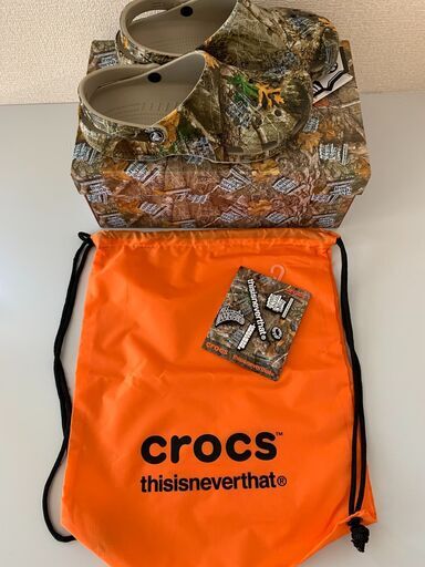 thisisneverthat × Crocs Classic Clog & バッジ SET