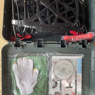 トヨタCHR用のチェーン、ハンガー、フロントサンシェードをお譲りします