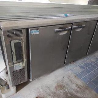 テーブル型冷蔵庫　ホシザキ