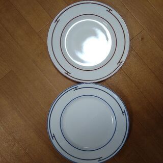 中古エルメスケーキ皿2枚セット】箱は1つです。