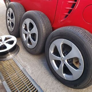 トヨタ　プリウス　30系後期　ホイールタイヤ