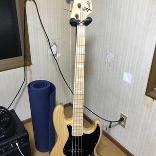 Fender Japan エレキベース
