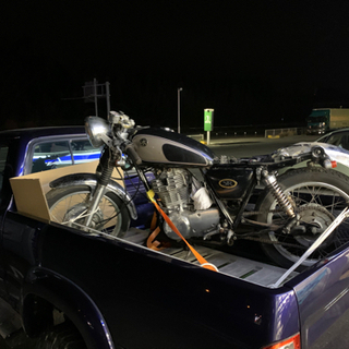 ヤマハ　　バイク　SR400 エンジン掛かります。現在不動