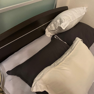 【美品/総額10万/ベッド一式セット】セミダブルベッド　一式　ベッドフレーム　羽毛布団　マットレス ベッドシート　汗吸収パット　布団カバー