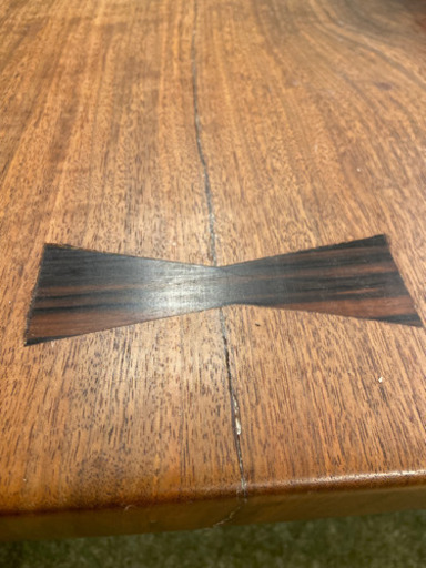 ウォールナット　一枚板のテーブル