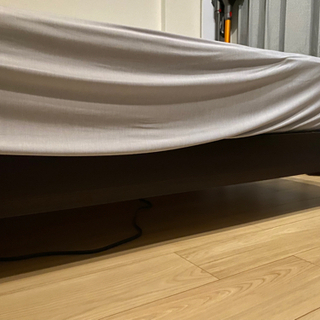 【美品/総額10万/ベッド一式セット】セミダブルベッド　一式　ベッドフレーム　羽毛布団　マットレス ベッドシート　汗吸収パット　布団カバー