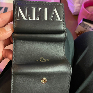 バレンティノ　ミニ財布