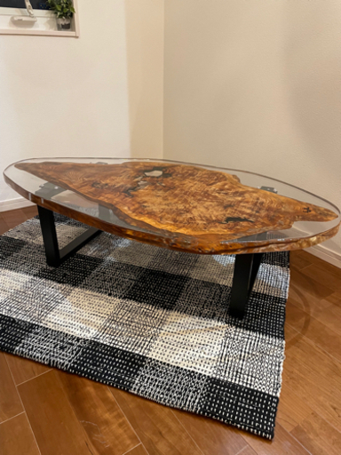 松の木×レジンテーブル　オシャレ　テーブル　透明　136ｃｍ　天然木 未使用品
