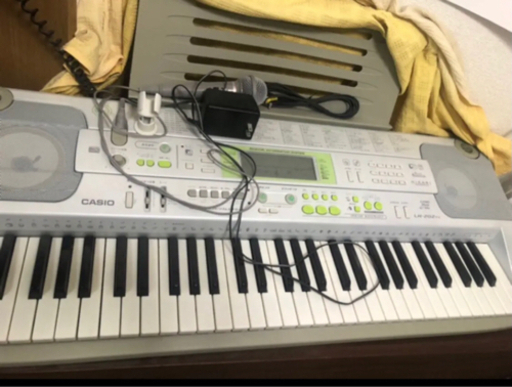 ピアノ　電子ピアノ　カシオ　CASIO LK-202