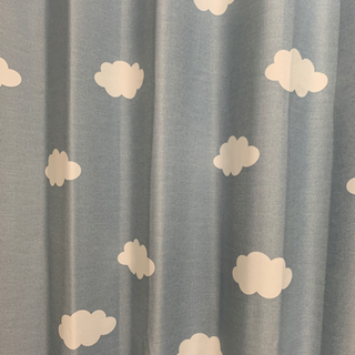 雲のカーテン4枚セット　ニトリ
