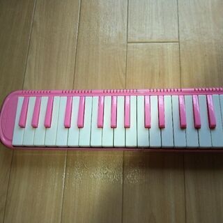 鍵盤ハーモニカ、ケース付き、ピンク