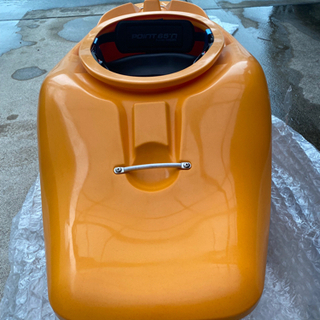 美品フリースタイルカヤック