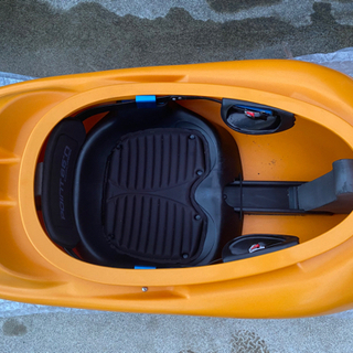 美品フリースタイルカヤック