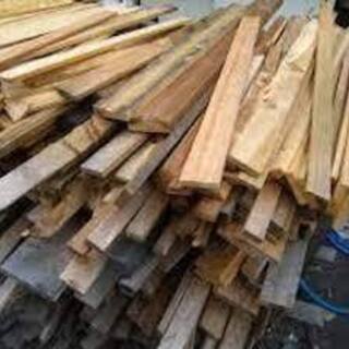 古民家の木材・伐採時の木材　再利用し活用致します。