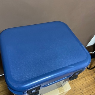 YETI イエティ クーラーボックス ローディ 24 美品 ネイビー その他