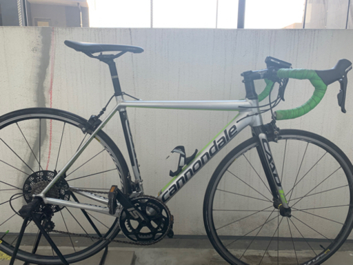 ロードバイクCAAD12 105