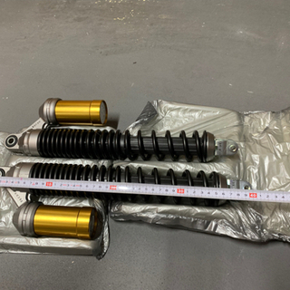 HONDA ADV150 (KF-38)ほぼ新品SHOWA製のリヤサス HONDA ADV150 (KF-38)ほぼ新品SHOWA製のリヤサス