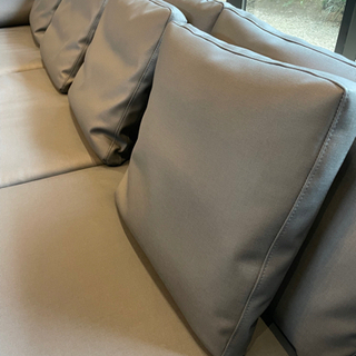 新古品のソファ　オフィスやクリニック、広いリビングに適してます。