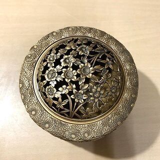 高岡銅器 【佐野宏采】 菊華 香炉 香道具 銅製 箱無し 三足 香道具 現状品 ☆ 札幌市 白石区 東札幌 ☆ アウトレットモノハウス