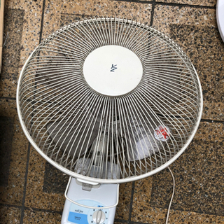 壁掛け扇風機　